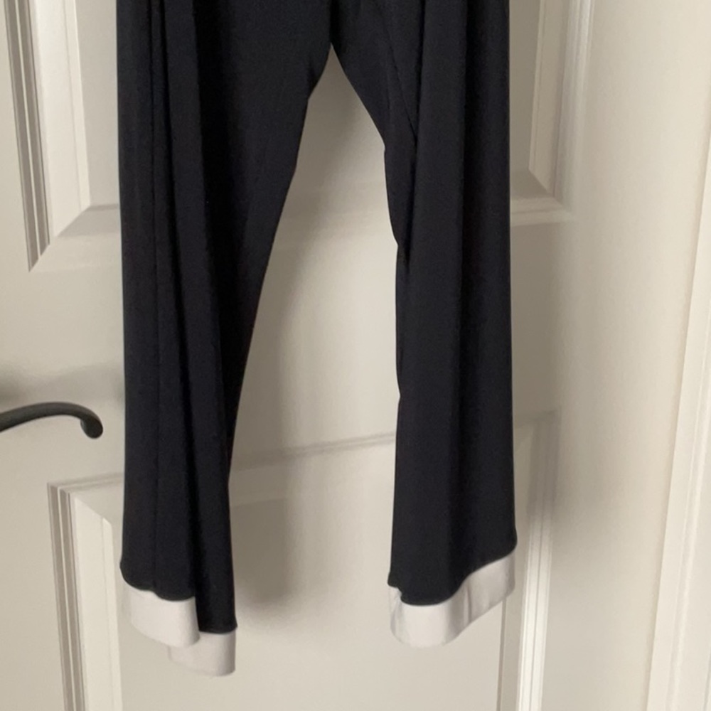 Joseph Ribkoff Black and Cream Pantsuit - Picture 5 of 6